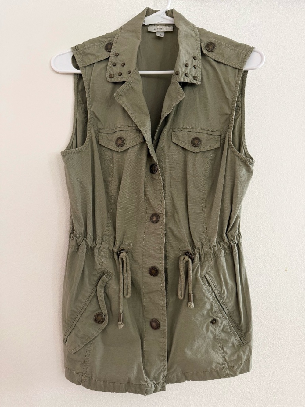 Women's sleeveless military utility vest